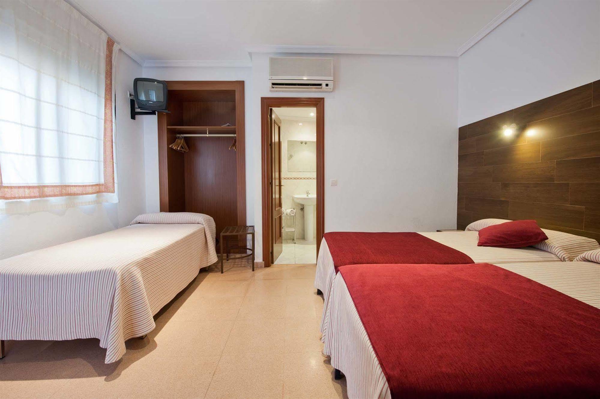 Hostal Sol โตเลโด ภายนอก รูปภาพ